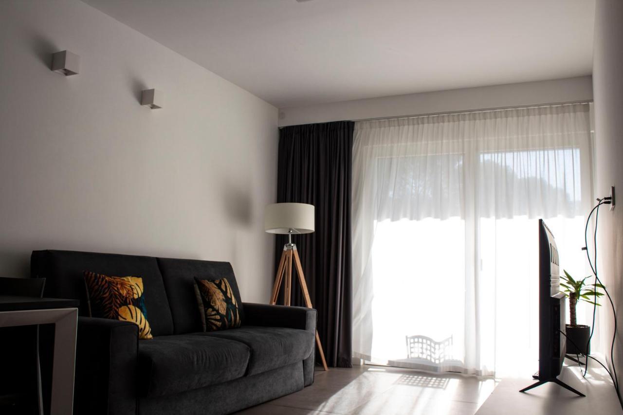 Zangirolami - Luxury Garden And Balcony Apartment *