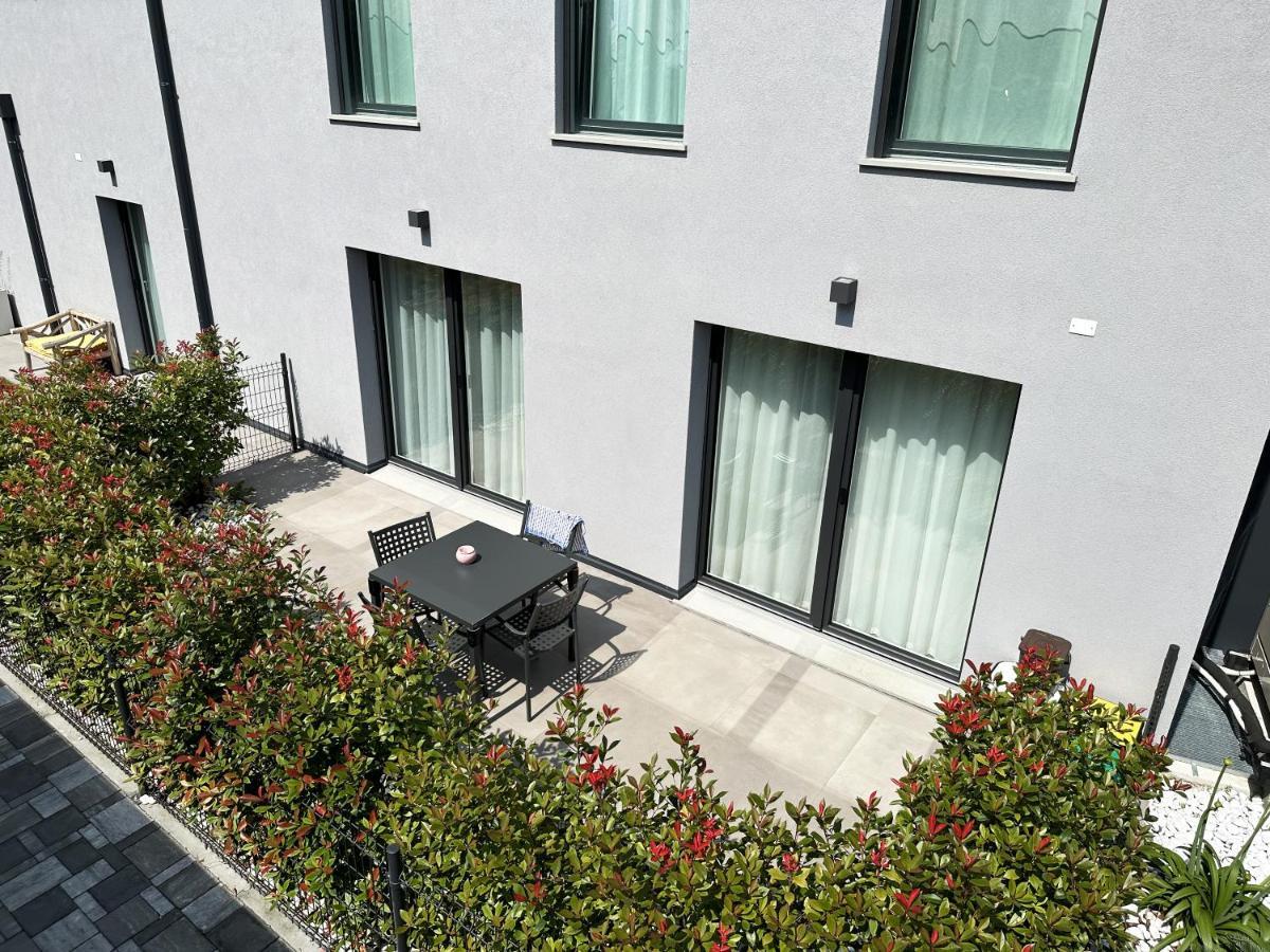 Apartment Zangirolami - Luxury Garden And Balcony